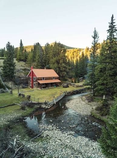 Homestead Ranch Outfitters LLC